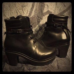 Calou Stockholm leather clog platform boots.
